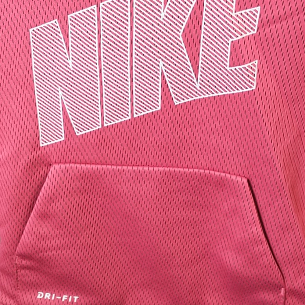 NWT Nike Therma hoodie